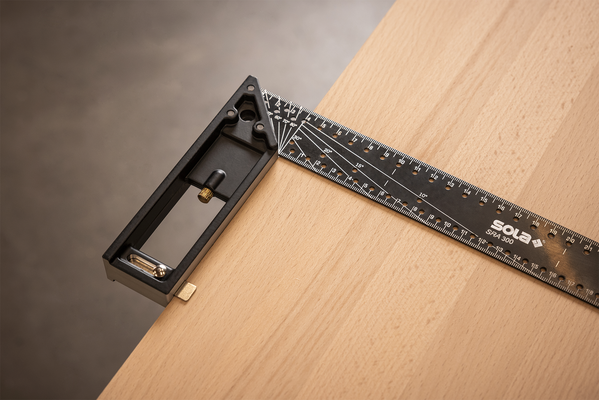 Winkelhaken/linialen - Schrijfhaken - SRA - SOLA Messwerkzeuge GmbH